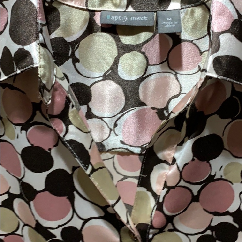 Women’s long sleeved blouse